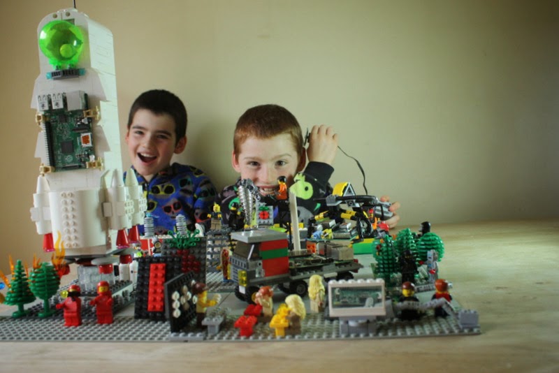 Die zwei stolzen Architekten der Lego Welt